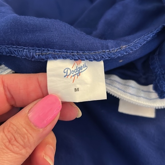 Dodgers Women's Pullover Long Sleeve with White Logo 1/4 Zip Top Size Medium - Picture 6 of 7
